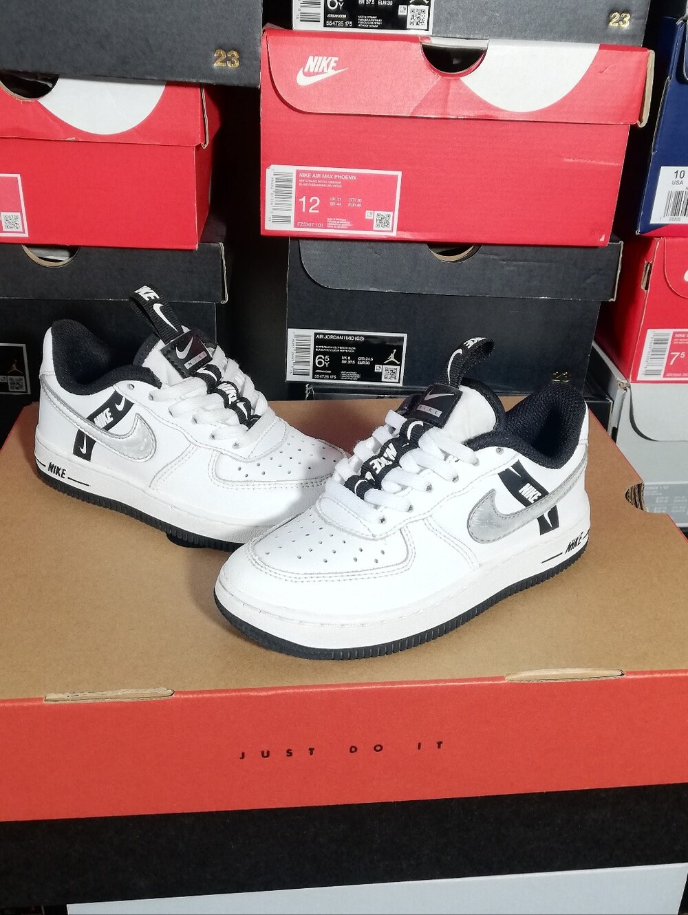 NIKE AIR FORCE 1 KIDS US SIZE 11C GREAT CONDITION "USED ITEM NO BOX"